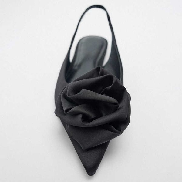 new sandals womans flower flat slingbacks women pointed toe shoes autumn black slippers lady casual plus size s 230406
new sandals womans flower flat slingbacks women pointed toe shoes autumn black slippers lady casual plus size s 230406