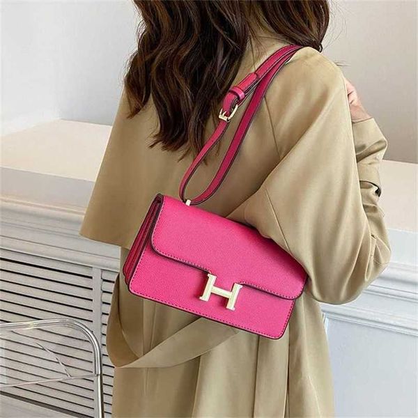 designer bag stylish and minimalist bag for women's bag new 2023 fashion h buckle small square bag bag korean version single shoulder c
designer bag stylish and minimalist bag for women's bag new 2023 fashion h buckle small square bag bag korean version single shoulder c