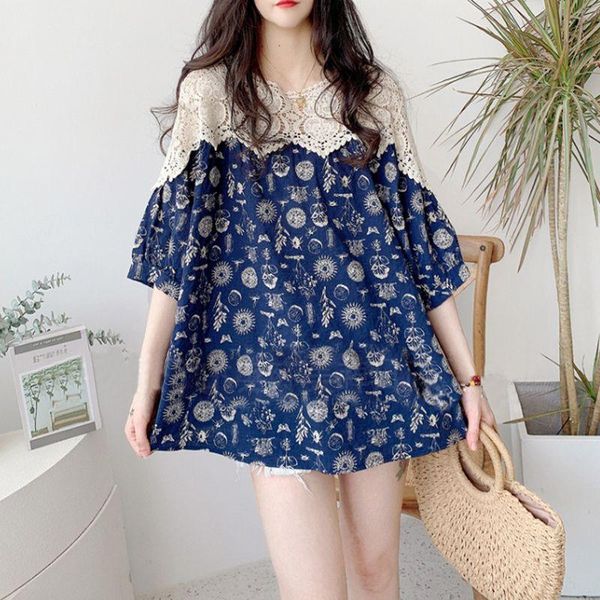 t-shirt female vintage mori girl style printed shirt spliced stylish lace hollow out sweet summer half sleeve casual loose oneck blouse, White
t-shirt female vintage mori girl style printed shirt spliced stylish lace hollow out sweet summer half sleeve casual loose oneck blouse, White