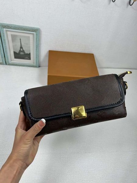 luxurys designers women handbags purses bag shoulder bags crossbody messenger bags size:21*22.5*8.5 cm
luxurys designers women handbags purses bag shoulder bags crossbody messenger bags size:21*22.5*8.5 cm