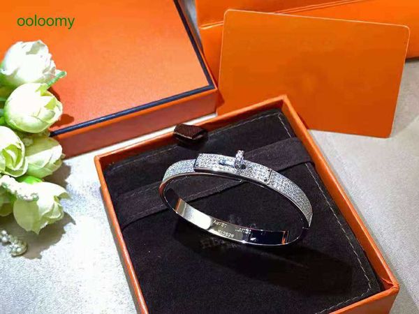 hemrres designer bracelet letter half diamond bracelet temperament plated 18k rose gold pig nose h couple xr39, Golden;silver
hemrres designer bracelet letter half diamond bracelet temperament plated 18k rose gold pig nose h couple xr39, Golden;silver
