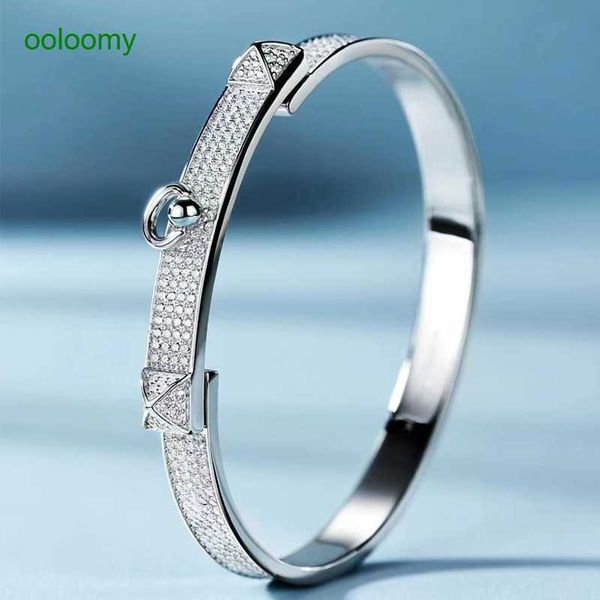 hemres designer bracelet silver 18k gold diamond bracelet women's fashion style platinum full wide door buckle light luxury 29xy, Black
hemres designer bracelet silver 18k gold diamond bracelet women's fashion style platinum full wide door buckle light luxury 29xy, Black