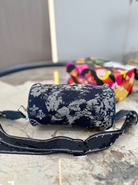 designer bags leather ladies handbag fashion canvas shoulder strap diamond drum bag shoulder messenger bag denim bag wallet purse
designer bags leather ladies handbag fashion canvas shoulder strap diamond drum bag shoulder messenger bag denim bag wallet purse