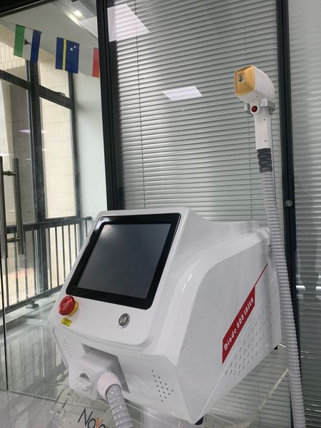 professional portable 808nm laser hair removal machine 3 wavelength diode laser 755 808 1064 high power laser
professional portable 808nm laser hair removal machine 3 wavelength diode laser 755 808 1064 high power laser