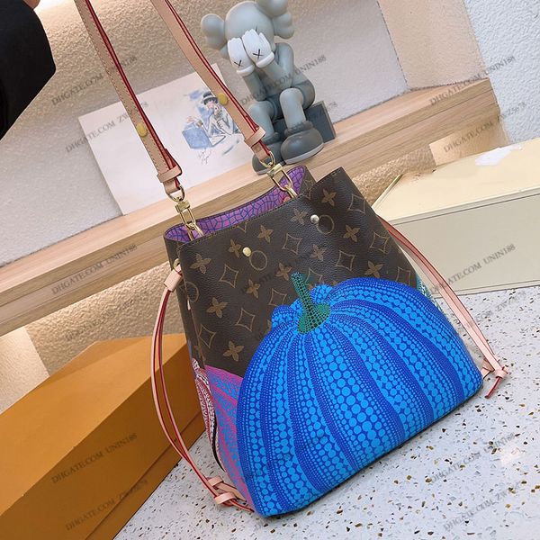 23ss luxurys designers women upscale totes shopping bags pumpkin handbag shouder crossbody bag leather ladies purse pouch 25cm
23ss luxurys designers women upscale totes shopping bags pumpkin handbag shouder crossbody bag leather ladies purse pouch 25cm