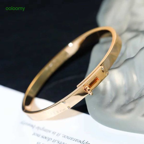 hemrres designer bracelet v gold high edition second generation button bracelet female style pig nose band diamond rose couple mhlr, Black
hemrres designer bracelet v gold high edition second generation button bracelet female style pig nose band diamond rose couple mhlr, Black
