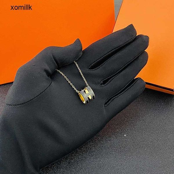 hermm designer necklace strands with steel seal cnc process h letter necklace pendant titanium non fading jewelry female enamel 18k 735c, Black
hermm designer necklace strands with steel seal cnc process h letter necklace pendant titanium non fading jewelry female enamel 18k 735c, Black