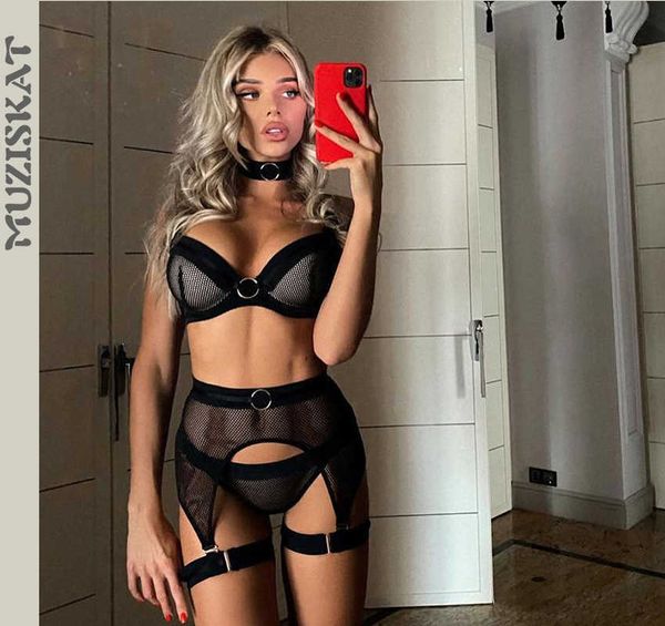 set bodys lingerie woman mesh erotic costumes 3 piece exotic underwear set panties garters transparent bra and panty sets j230425, Red;black
set bodys lingerie woman mesh erotic costumes 3 piece exotic underwear set panties garters transparent bra and panty sets j230425, Red;black