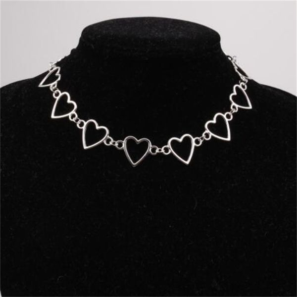 european and american hollowed out love necklaces, fashionable temperament, peach heart design, cold and indifferent style, collarbone chain, Golden;silver
european and american hollowed out love necklaces, fashionable temperament, peach heart design, cold and indifferent style, collarbone chain, Golden;silver