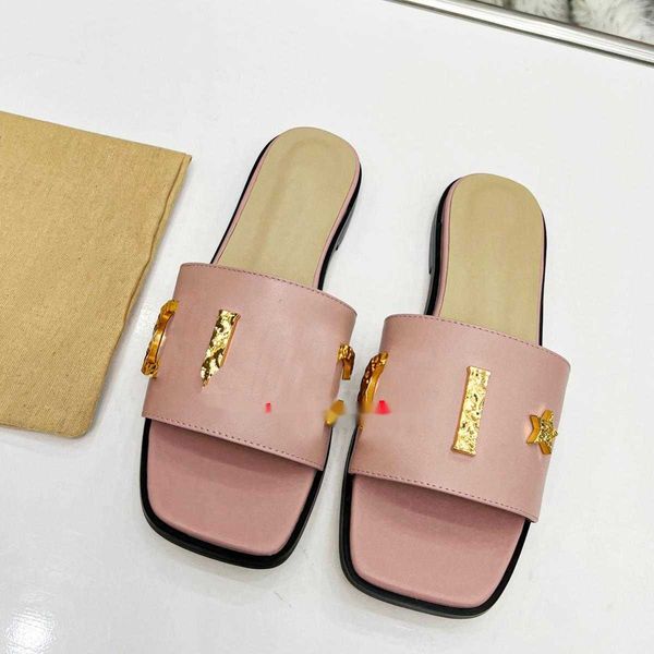 platform slippers for womens ladies leather designer slides sliders taupe triple black flats mules man sandal loafers shoes interlocking hol
platform slippers for womens ladies leather designer slides sliders taupe triple black flats mules man sandal loafers shoes interlocking hol