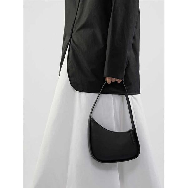 the row half moon bag spring summer popular genuine leather single shoulder underarm bag dnht
the row half moon bag spring summer popular genuine leather single shoulder underarm bag dnht