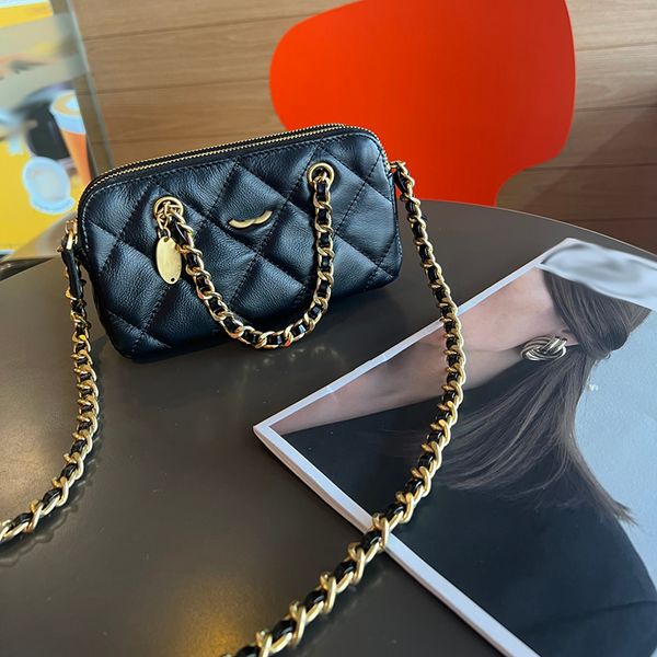 Womens Makeup Bag Designer Leather Shoulder 20cm Cowhide Diamond Gold Hardware Buckle Luxury Tote Crossbody Compartment Mobile Phone Bags, Black
Womens Makeup Bag Designer Leather Shoulder 20cm Cowhide Diamond Gold Hardware Buckle Luxury Tote Crossbody Compartment Mobile Phone Bags, Black
