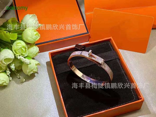hemrres designer bracelet high version h letter half diamond bracelet plated 18k rose gold pig nose temperament couple zxvg, Golden;silver
hemrres designer bracelet high version h letter half diamond bracelet plated 18k rose gold pig nose temperament couple zxvg, Golden;silver