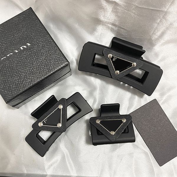 designer inverted triangle letter hair clip barrette frosted material classic style for charm women&girls hair claw fashion hairpin hair acc, Golden;silver
designer inverted triangle letter hair clip barrette frosted material classic style for charm women&girls hair claw fashion hairpin hair acc, Golden;silver