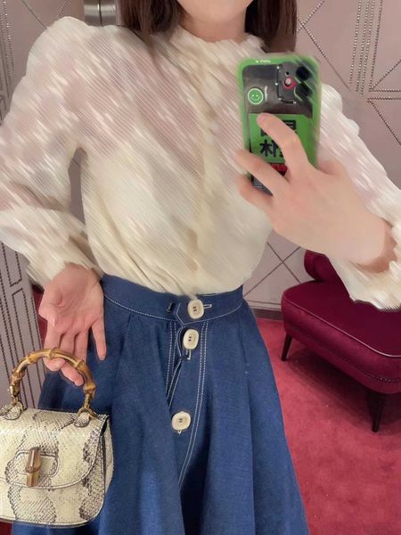 23ss womens designer clothing women shirt stand collar lace two-piece shirt heavy industry custom gg lace jacquard fabric inner sling women, White
23ss womens designer clothing women shirt stand collar lace two-piece shirt heavy industry custom gg lace jacquard fabric inner sling women, White