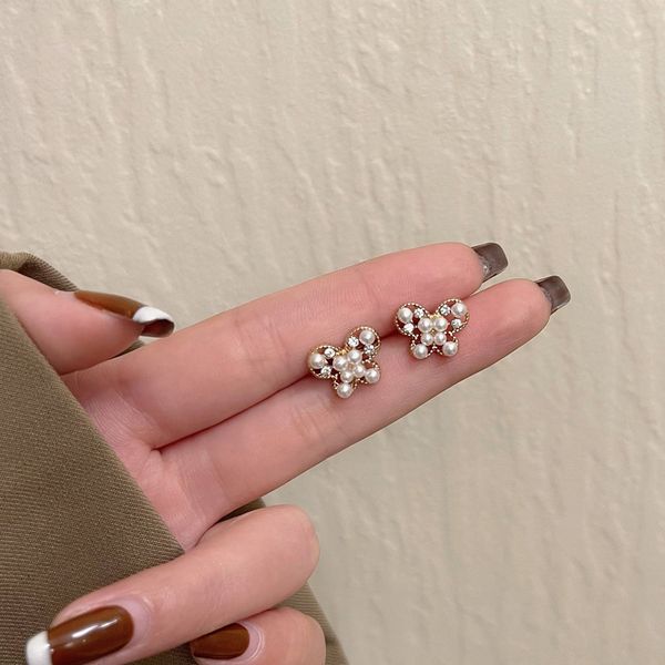 korean new simple temperament butterfly pearl earrings fashion small versatile earrings women's jewelry, Golden;silver
korean new simple temperament butterfly pearl earrings fashion small versatile earrings women's jewelry, Golden;silver