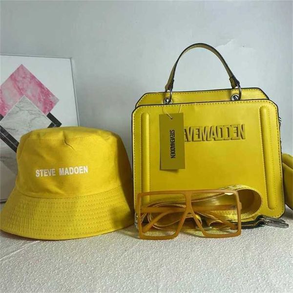 designer bag bag women's bag 2023 summer new letter macaron one shoulder fisherman set factory outlet
designer bag bag women's bag 2023 summer new letter macaron one shoulder fisherman set factory outlet