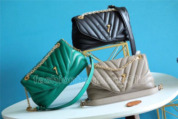 new wave gold-color chain bag mm luxurys designer v quilted handbag leather envelope bags womens flap cover clutch purse m20615 m58552 m5854
new wave gold-color chain bag mm luxurys designer v quilted handbag leather envelope bags womens flap cover clutch purse m20615 m58552 m5854