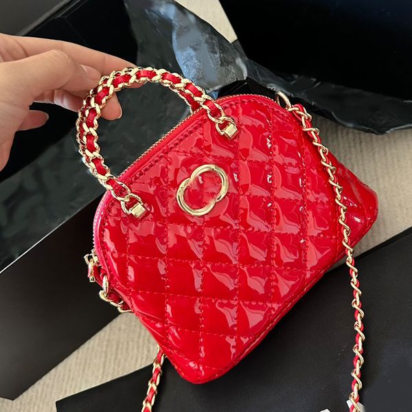 23s shiny patent leather designer shell bag women tote gold metal hardware with handle crossbody shoulder handbag matelasse chain lady purse
23s shiny patent leather designer shell bag women tote gold metal hardware with handle crossbody shoulder handbag matelasse chain lady purse