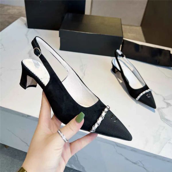 2023 dress shoes women fashion leather high heel metal buckle letter wedding party casual flat shoes 01, Black
2023 dress shoes women fashion leather high heel metal buckle letter wedding party casual flat shoes 01, Black