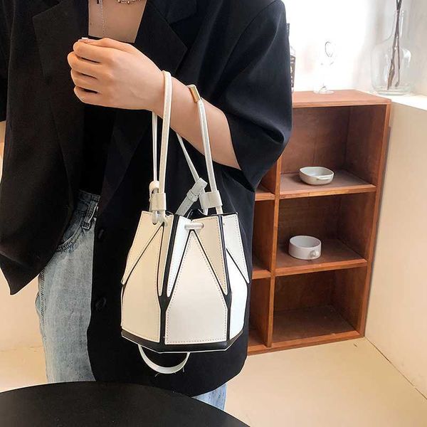 totes brand folding bucket bag for women shoulder bag fashion purse and handbag designer geometric crossbody bag satchel
totes brand folding bucket bag for women shoulder bag fashion purse and handbag designer geometric crossbody bag satchel
