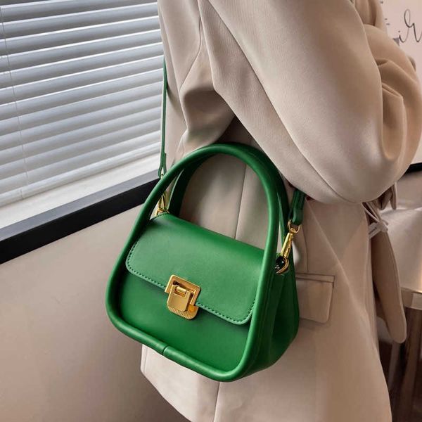 nxy green female shoulder bags for women luxury pu leather crossbody small flap messenger all match design ladies handbags 230424
nxy green female shoulder bags for women luxury pu leather crossbody small flap messenger all match design ladies handbags 230424