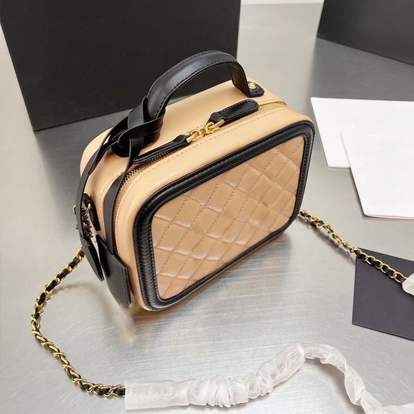 7a designer channel women trunk bag gold chain lady luxury brand fashion shoulder handbag crossbody handbag handle purse wallet brown black
7a designer channel women trunk bag gold chain lady luxury brand fashion shoulder handbag crossbody handbag handle purse wallet brown black