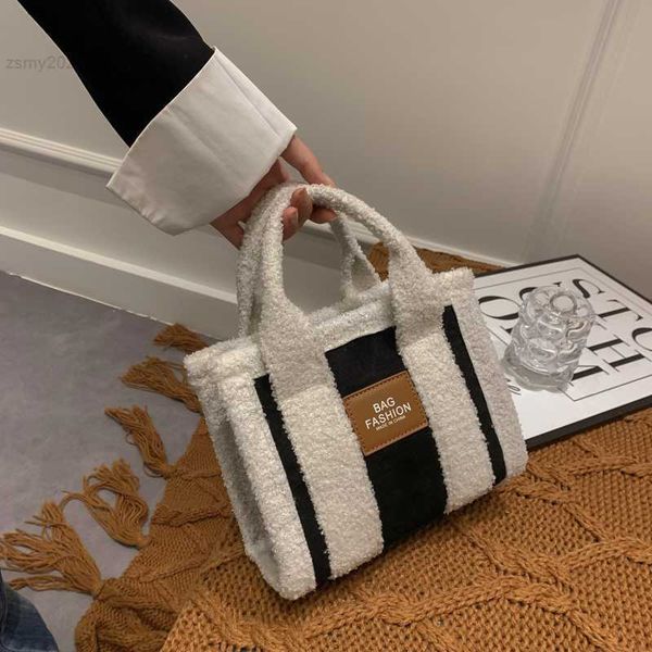 totes 2022 winter blanket shoulder bag for women fashion purses and handbags designer messenger bag brand crossbody bags cute satchel
totes 2022 winter blanket shoulder bag for women fashion purses and handbags designer messenger bag brand crossbody bags cute satchel