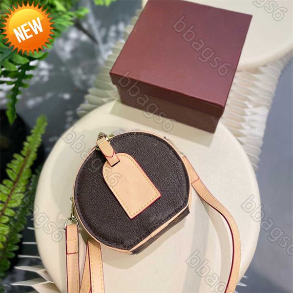 luxury designers women's bag summer fashion design brand lady texture wide strap one shoulder versatile girl mes
luxury designers women's bag summer fashion design brand lady texture wide strap one shoulder versatile girl mes