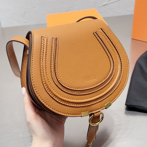 hudson shoulder bags women designer handbag purse cowhide leather fashion letters crossbody bags horseshoe buckle waist wallet mini chest po
hudson shoulder bags women designer handbag purse cowhide leather fashion letters crossbody bags horseshoe buckle waist wallet mini chest po