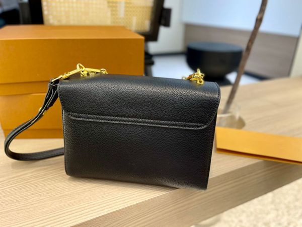 designers bags shoulder handbags messenger chain bag fashion women tote bags crossbody purse wallet
designers bags shoulder handbags messenger chain bag fashion women tote bags crossbody purse wallet