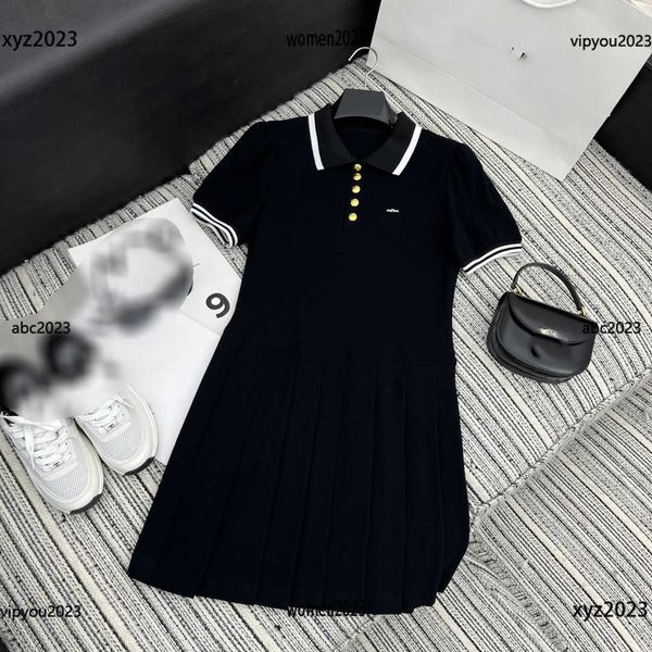 luxury designer dress short sleeved design dress for woman gold logo button polo shirt dress size s-l single breasted skirt new product, Black;gray
luxury designer dress short sleeved design dress for woman gold logo button polo shirt dress size s-l single breasted skirt new product, Black;gray