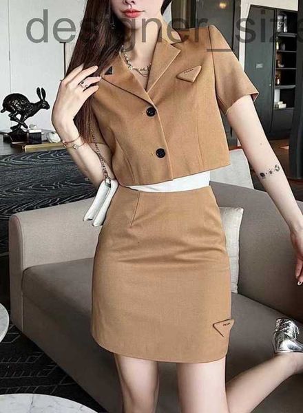 two piece dress designer r23 spring/summer new short sleeve suit set with chest decoration and small bag skirt qd94, White
two piece dress designer r23 spring/summer new short sleeve suit set with chest decoration and small bag skirt qd94, White
