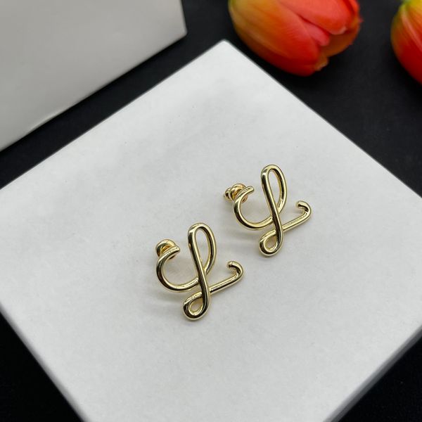 high sense of simplicity metal stud earrings ladies european and american style unique 18k earrings for men and women, Golden;silver
high sense of simplicity metal stud earrings ladies european and american style unique 18k earrings for men and women, Golden;silver