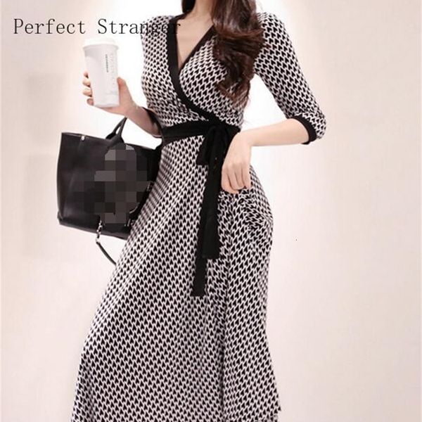 casual dresses spring summer arrival v collar three-quarter sleeve plaid women jag long dress 230425, Black;gray
casual dresses spring summer arrival v collar three-quarter sleeve plaid women jag long dress 230425, Black;gray