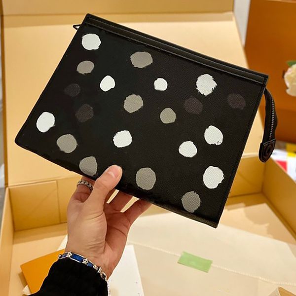 travel clutch bag fashion large capacity handbag r clutch bags classic party handbags high-quality wholesale
travel clutch bag fashion large capacity handbag r clutch bags classic party handbags high-quality wholesale