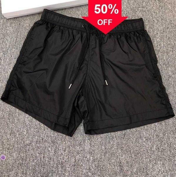 summer men nylon swim shorts fashion designer gentleman side pockets swimear boy zipper closure back pocket tonal drawcord short pants, White;black
summer men nylon swim shorts fashion designer gentleman side pockets swimear boy zipper closure back pocket tonal drawcord short pants, White;black