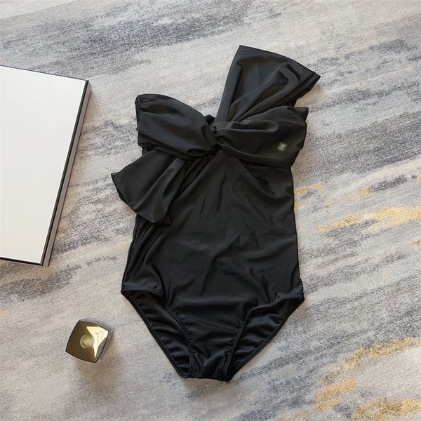 luxury designer swimwear c women's summer youth elegant black chest bow bikini one piece swimwear
luxury designer swimwear c women's summer youth elegant black chest bow bikini one piece swimwear
