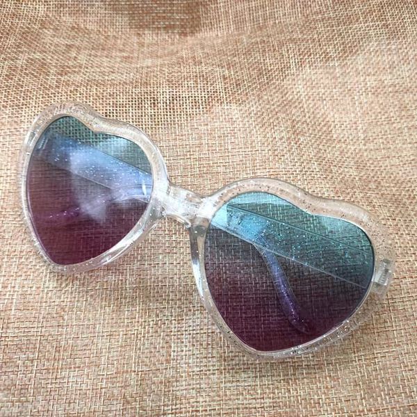 peach heart sunglasses heart shaped sunglasses personalized fashion love glasses, White;black
peach heart sunglasses heart shaped sunglasses personalized fashion love glasses, White;black