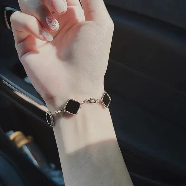 elegant luck 5 clover bracelet necklace five motifs charm fashion cleef bracelet man woman chain love bracelets necklaces classic designer j, Golden;silver
elegant luck 5 clover bracelet necklace five motifs charm fashion cleef bracelet man woman chain love bracelets necklaces classic designer j, Golden;silver