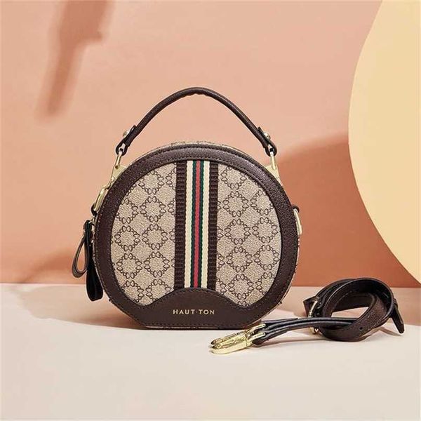 designer bag snail round small bag women's bag 2023 new fashion crossbody handheld small round bag versatile summer factory outlet
designer bag snail round small bag women's bag 2023 new fashion crossbody handheld small round bag versatile summer factory outlet