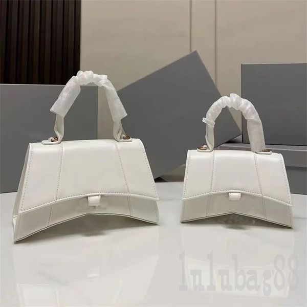shoulder bag with adjustable removeable strap sacoche classical solid color mini sac luxe with single handle hourglass handbag mature elegan
shoulder bag with adjustable removeable strap sacoche classical solid color mini sac luxe with single handle hourglass handbag mature elegan