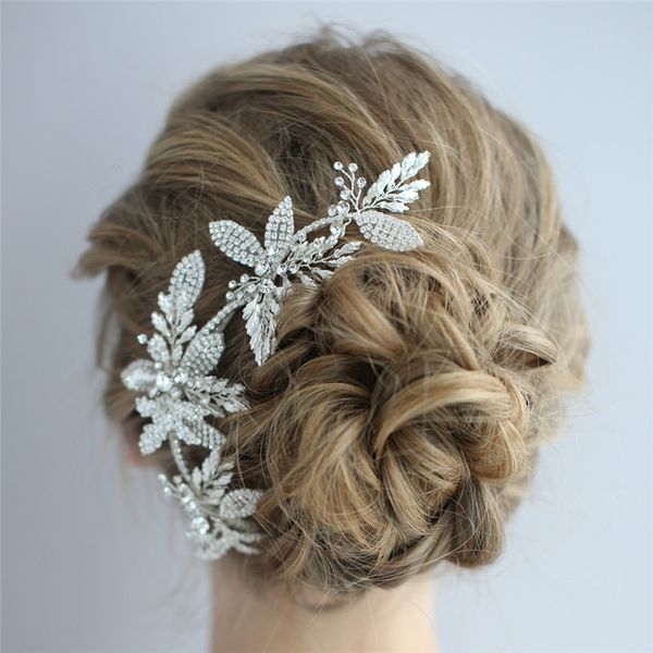 silver color rhinestone leaf wedding crown hair clip women prom accessories handmade crystal bridal jewelry hair vine
silver color rhinestone leaf wedding crown hair clip women prom accessories handmade crystal bridal jewelry hair vine