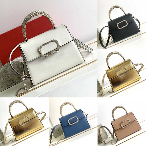 diamond handle designer bags women luxurys handbags metal chain shoulder bag messenger bag large capacity lady flip bag handbag 230420
diamond handle designer bags women luxurys handbags metal chain shoulder bag messenger bag large capacity lady flip bag handbag 230420