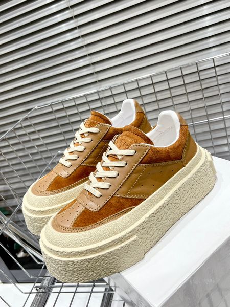 2023 fall new fashions womens and mens luxury designer beautiful sneaker casual designer shoes - womens and mens eu size 35-45 shoes sneaker, Red;white
2023 fall new fashions womens and mens luxury designer beautiful sneaker casual designer shoes - womens and mens eu size 35-45 shoes sneaker, Red;white