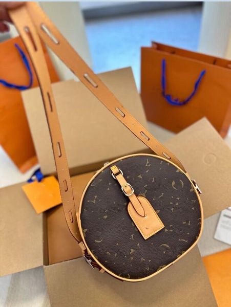 women fashion crossbody bag classic hat circular box boiter chapeau soft tote pancake bun designer leather canvas travel adjustable shoulder
women fashion crossbody bag classic hat circular box boiter chapeau soft tote pancake bun designer leather canvas travel adjustable shoulder