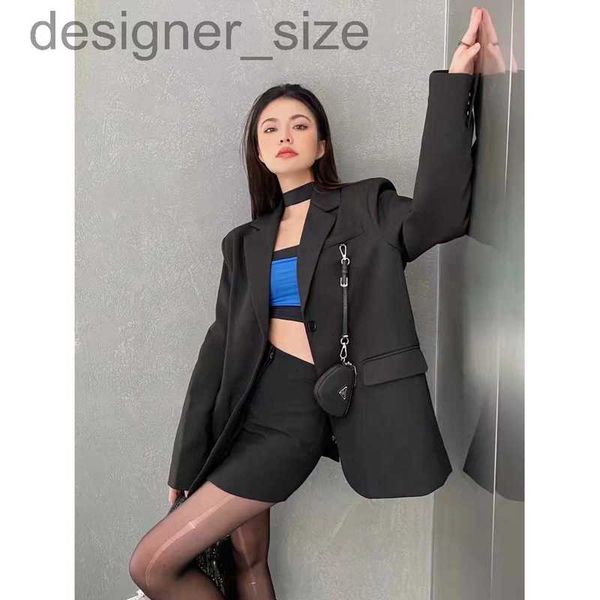women's suits & blazers designer triangle iron logo with classic iron plaque decoration on the back, nylon small bag hanging decoration, White;black
women's suits & blazers designer triangle iron logo with classic iron plaque decoration on the back, nylon small bag hanging decoration, White;black