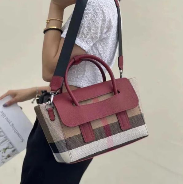 2023 fashion shoulder crossbody bags luxury edition canvas handbag totes purses designer woman handbags luxurys designers bag
2023 fashion shoulder crossbody bags luxury edition canvas handbag totes purses designer woman handbags luxurys designers bag