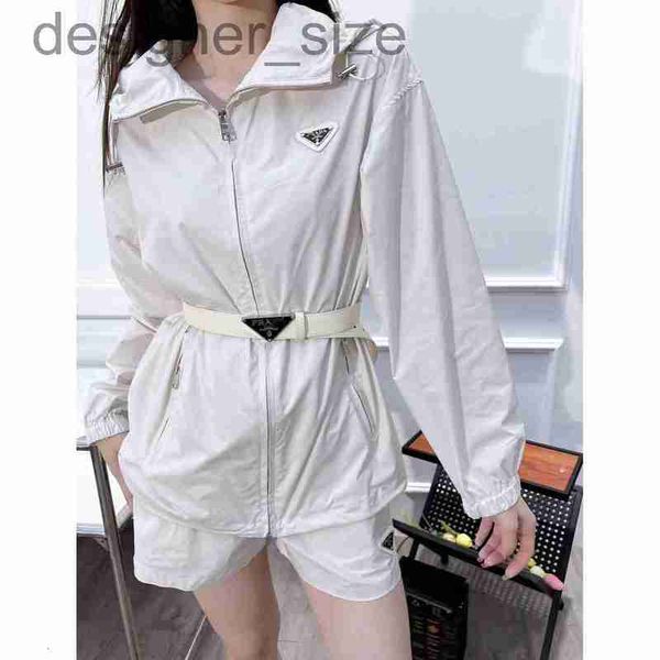 women's tracksuits designer 23 new belt fashion set metal long sleeve charge coat paired with fashion shorts kw4n, Gray
women's tracksuits designer 23 new belt fashion set metal long sleeve charge coat paired with fashion shorts kw4n, Gray