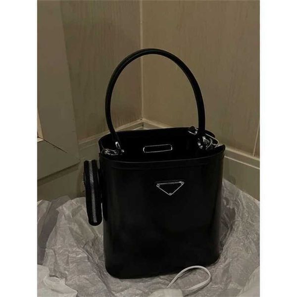 designer bag water bucket bag for women 2023 new network red same heavy industry commuter versatile portable broadband one shoulder mother b
designer bag water bucket bag for women 2023 new network red same heavy industry commuter versatile portable broadband one shoulder mother b